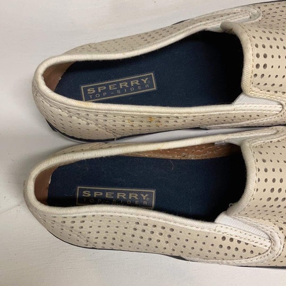 Women’s Sperry Slip On - Picture 8 of 9
